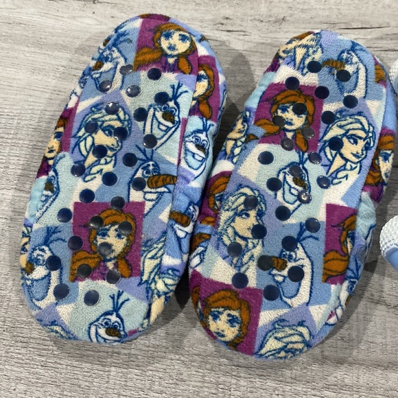 Frozen 2 Disney Princess Elsa Dress Up Boots & Elsa & Anna slippers! EUC - Picture 5 of 5